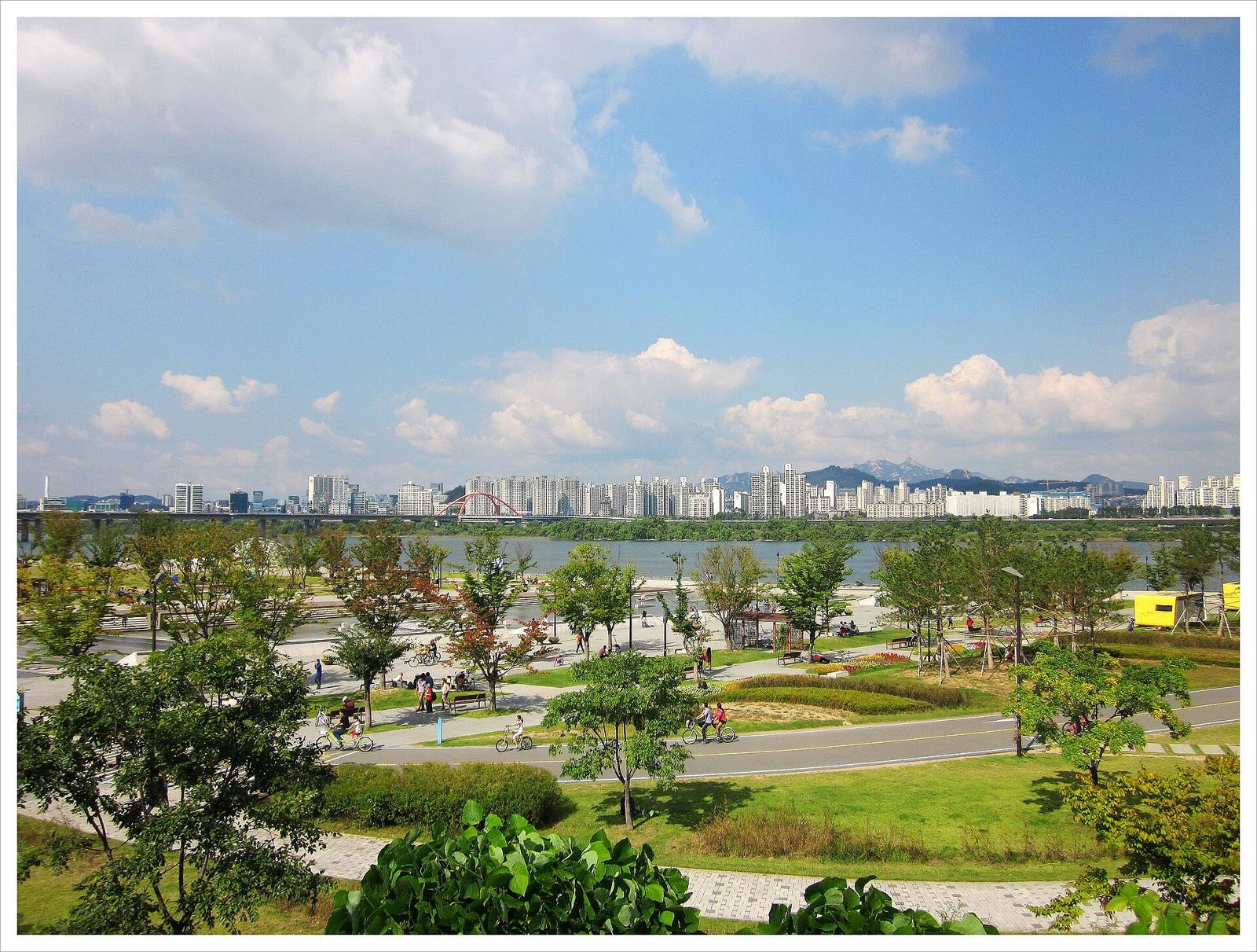 Cycling Routes Safe for Families and Beginners Open Across Seoul Parks
